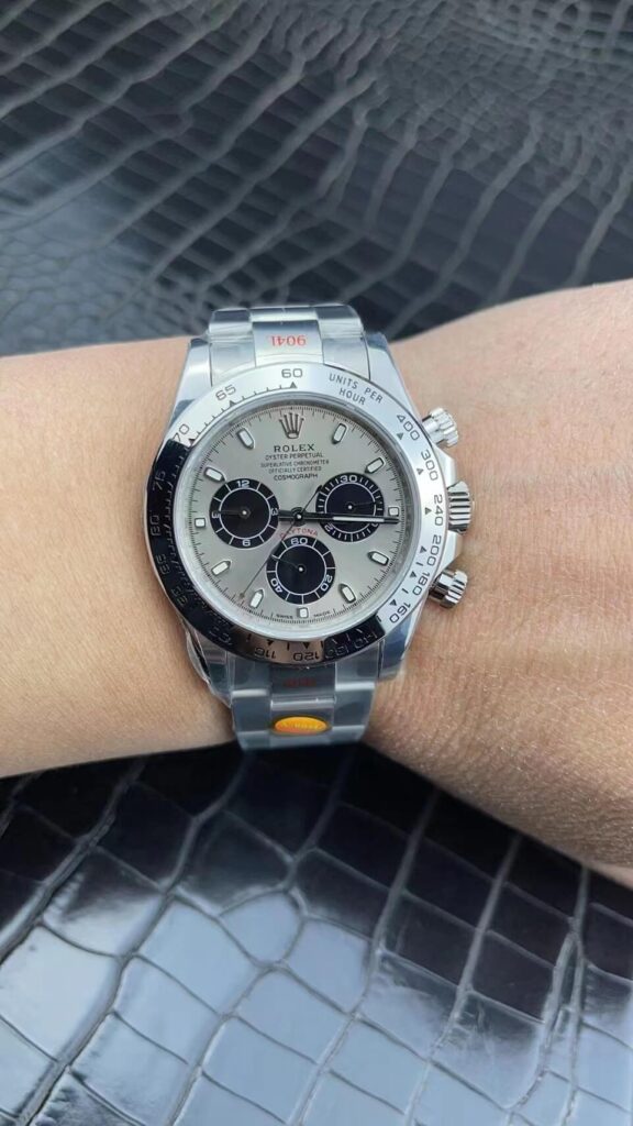 Replica Rolex Daytona Cosmograph M116509-0072 Video